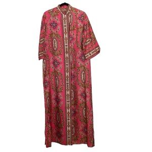 Vintage Julius Lonschein 1970’s paisley hostess robe